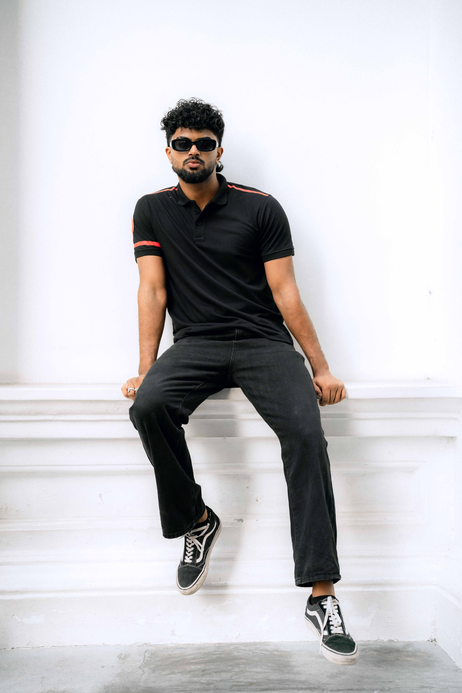 BLACK POLO T-SHIRT