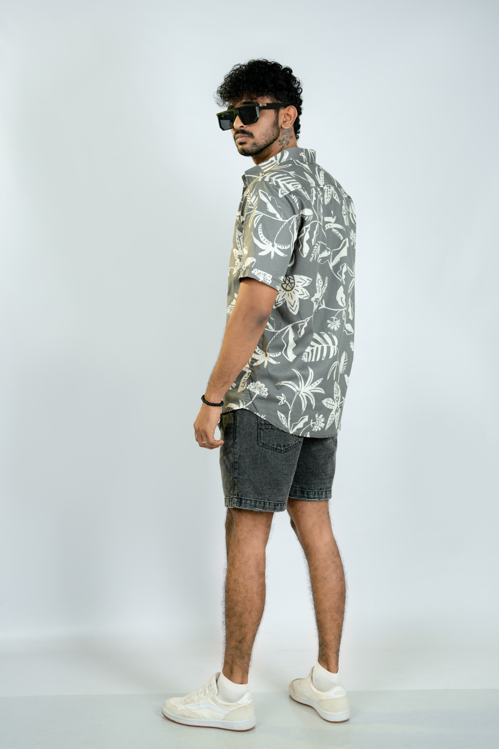 Tropical printed unisex shirt